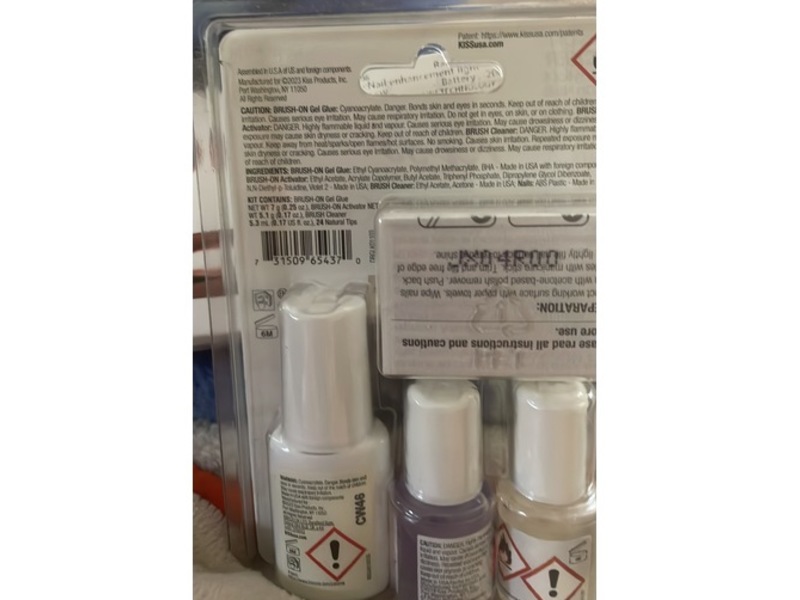 Kiss Brush-On Gel Nail Kit