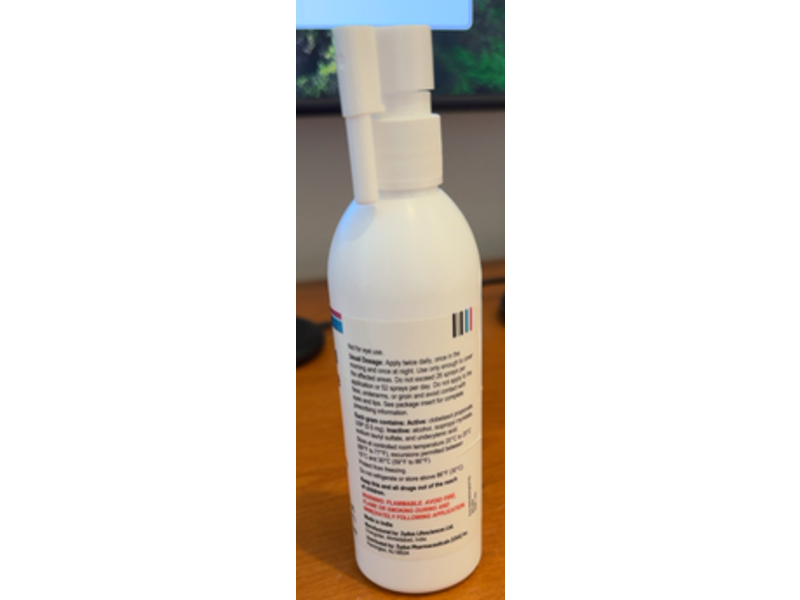 Clobetasol Propionate Spray 0.05%, 4.25 fl oz/125 mL, Zydus (Rx)