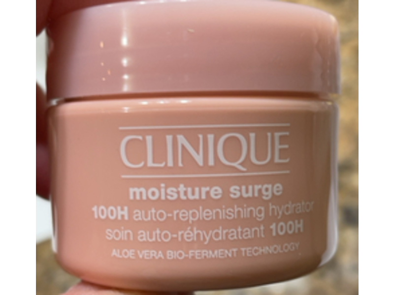 Clinique Moisture Surge