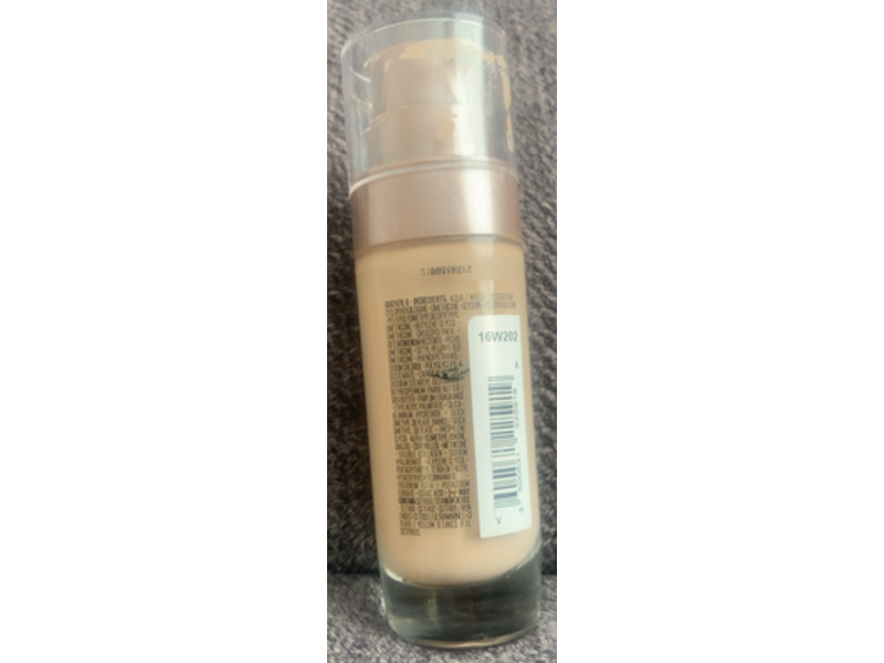 Maybelline New York Dream Radiant Liquid Foundation, Hyaluronic Acid + Collagen, 03 True Ivory, 30 mL