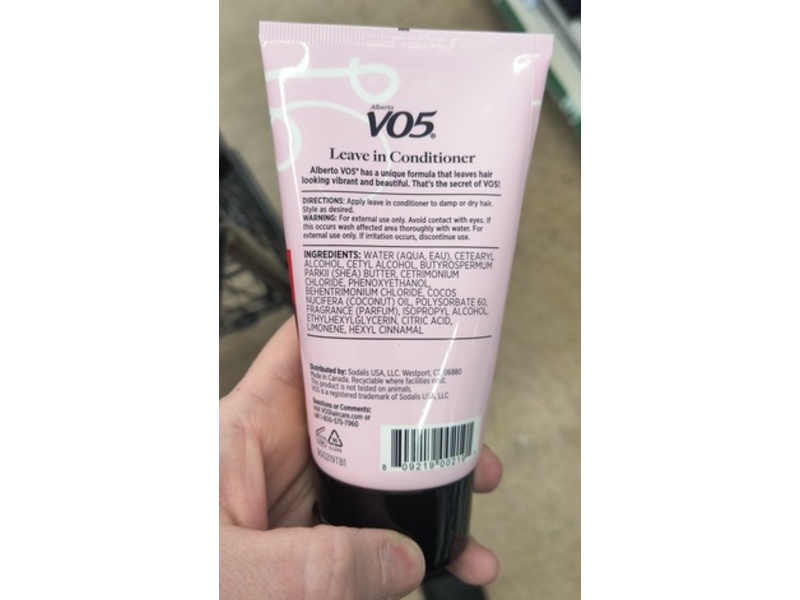 V05 Leave In Conditioner, Sun Ripened Strawberries & Cream, 5 fl oz/148 mL