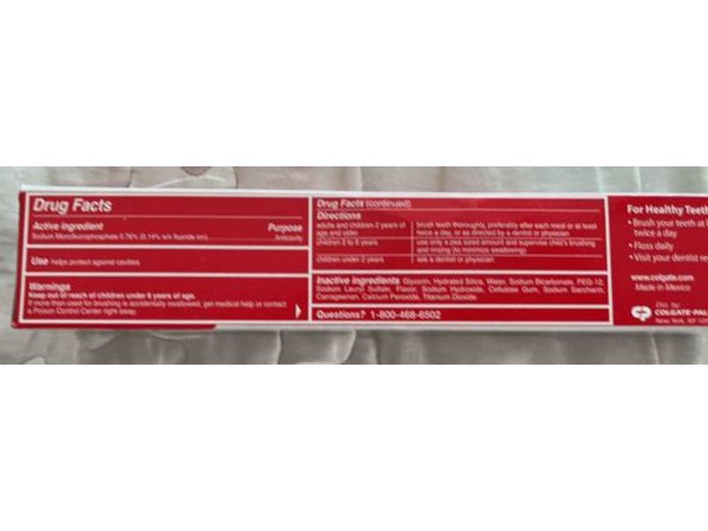 Colgate Fluoride Whitening Toothpaste, Baking Soda & Peroxide, Brisk Mint, 8 oz/226 g, Pack Of 5