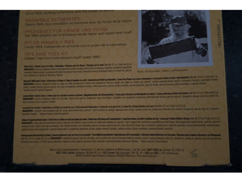 Burt's Bees Tips & Toes Kit