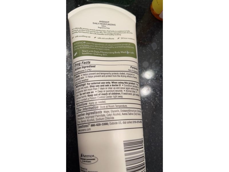 Aveeno Daily Moisturizing Lotion, Fragrance Free, 8 oz/227 g