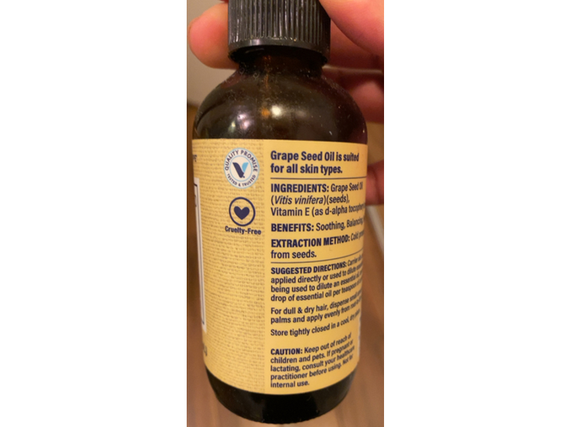The Vitamin Shoppe Aromatherapy Grape Seed Carrier Oil, Vitamin E, 4 fl oz/118 mL