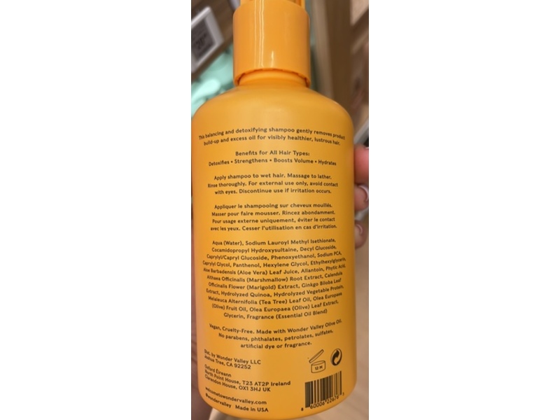 Wonder Valley Shampoo, Sandalwood Yuzu, 10.1 fl oz/300 mL