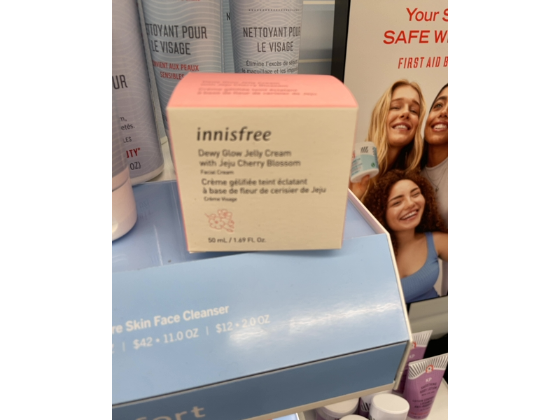 Innisfree Dewy Glow Jelly Cream, Jeju Cherry Blossom, 1.69 fl oz/50 mL