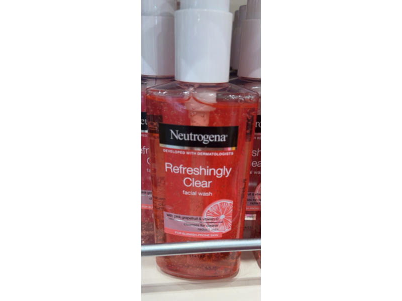 Neutrogena Visibly Clear Facial Wash, Pink Grapefruit, 200 mL