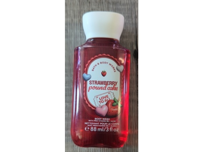 Bath & Body Works Strawberry Pound Cake Body Wash, Pro-Vitamin B5 + Aloe, 3 fl oz/88 mL