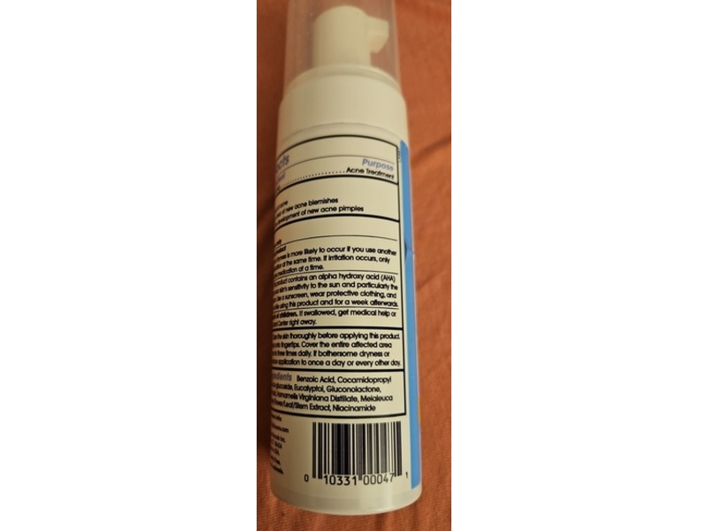 Dickinson’s Witch Hazel Clear Skin Exfoliating Bubble Toner, 0.5% Salicylic Acid Treatment + Glycolic Acid & Pha, 5 fl oz/147 mL