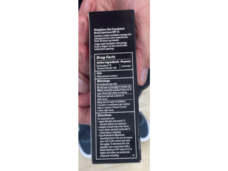 Bobbi Brown Weightless Skin Foundation, SPF 15, Alabaster, 1 fl oz/30 mL