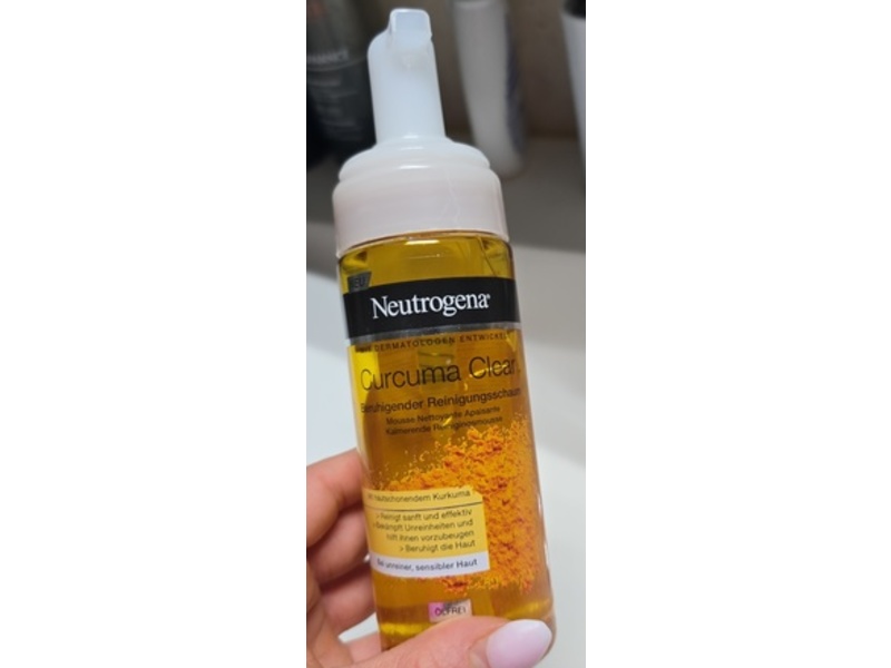 Neutrogena Curcuma Clear Facial Cleansing, 150 mL