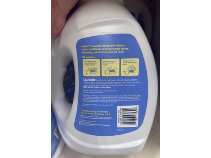 Up & UP Stain & Odor Fighting Scented Laundry Detergent, Fresh Linen, 63 Loads, 92 fl oz/2.7 mL
