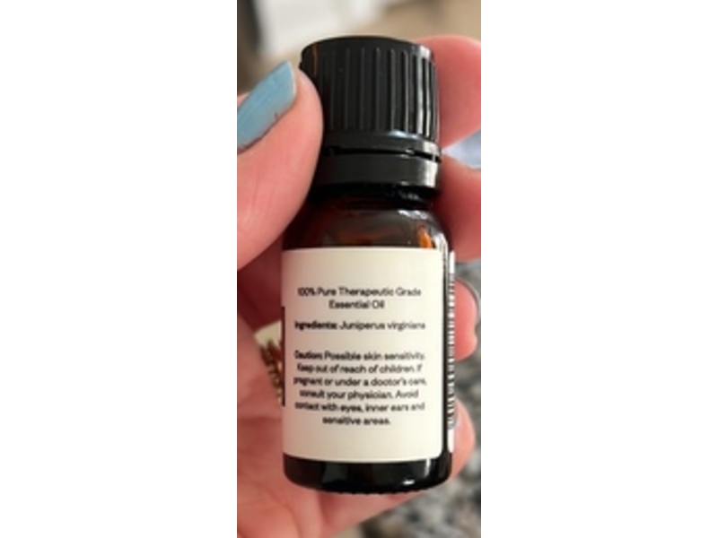 Revive Cedarwood Essential Oil, 10 mL