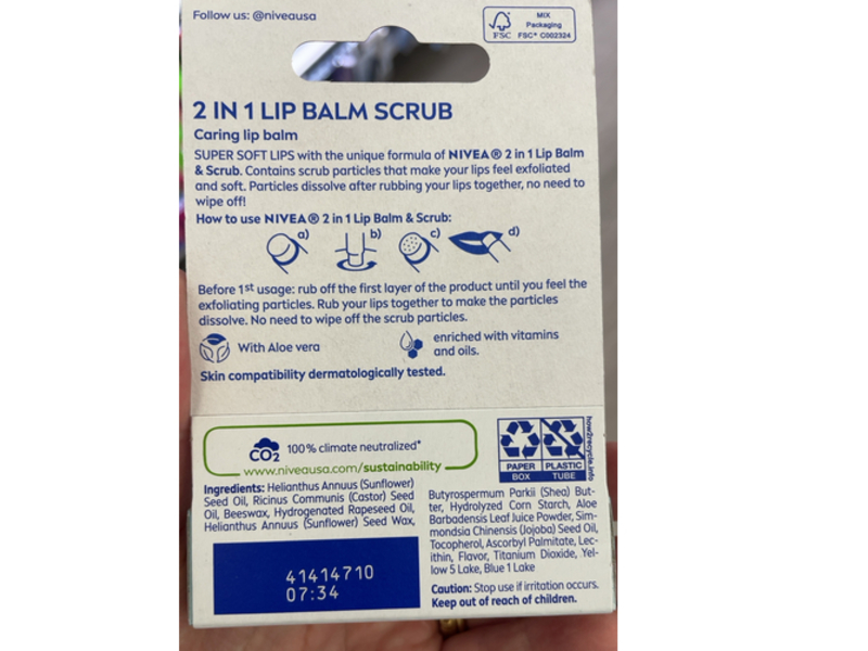 Nivea 2 In 1 Lip Balm & Scrub, Aloe Vera + Vitamin E, 0.17 oz/4.8 g