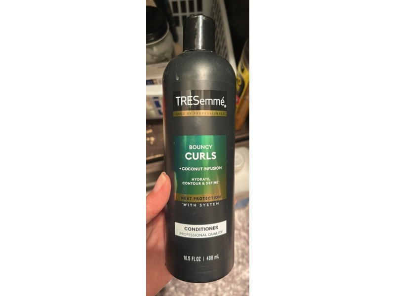 TRESemmé Bouncy Curls Conditioner, Coconut Infusion, 16.5 fl oz/488 mL