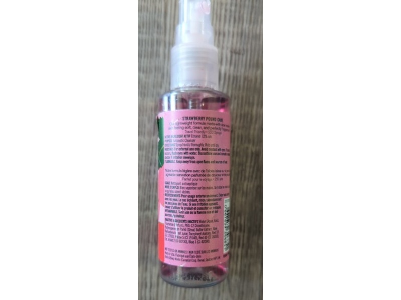 Bath & Body Works Anti-Bacterial Hand Spray, Strawberry Pound Cake, 1 fl oz/ 29 mL
