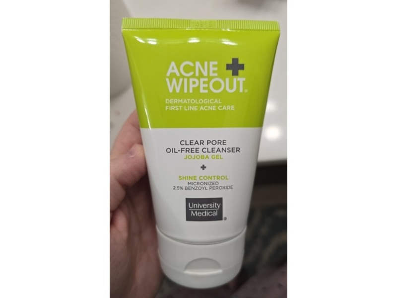 Acne+Wipeout Clear Pore Oil-Free Cleanser, 4 oz/120 mL
