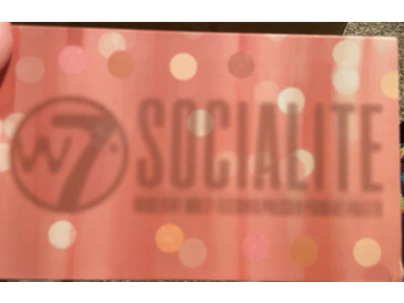 W7 Socialite Pressed Pigment Palette,18 Pink Nude, 17 g