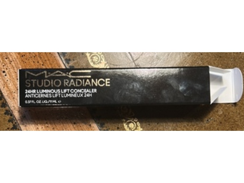 MAC Studio Radiance Luminous Lift Concealer, NC15, 0.37 fl oz/11 mL