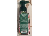Bath & Body Works Gentle & Clean Foaming Hand Soap, Strawberry Kiwi, 8.75 fl oz/259 mL. - thumbnail 3