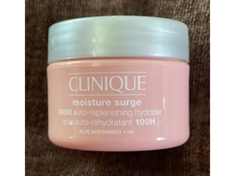 Clinique Moisture Surge Auto Replenshing Hydrator