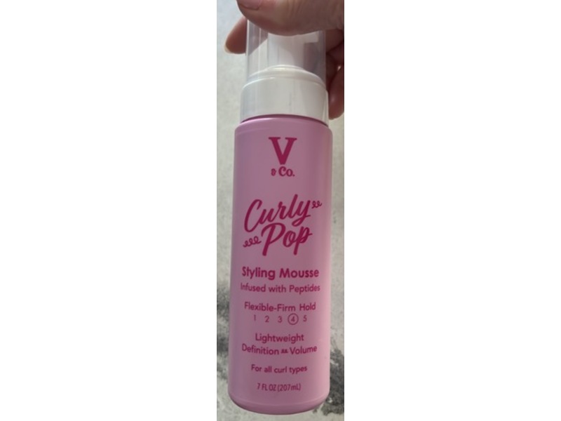 V & Co Curly Pop Styling Mousse, Hold 4, 7 fl oz/207 mL