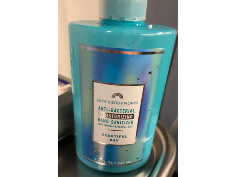 Bath & Body Works Anti Bacterial Moisturizing Hand Sanitizer, Beautiful Day, 7.6 fl oz/225 mL
