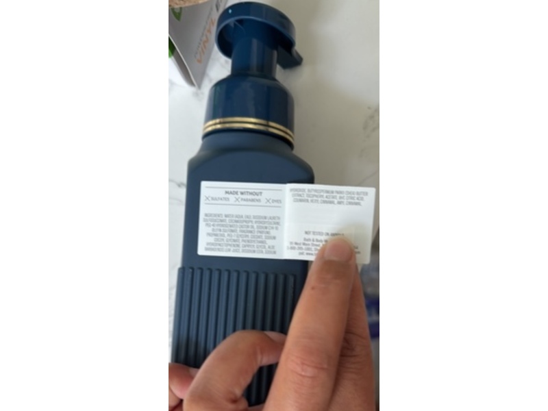 Bath & Body Works White Barn Gentle & Clean Foaming Hand Soap, Mahogany Coconut, 8.75 fl oz/259 mL