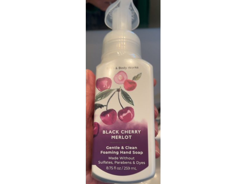 Bath & Body Works Gentle & Clean Foaming Hand Soap, Black Cherry Merlot, 8.75 fl oz/259 mL, Pack Of 2