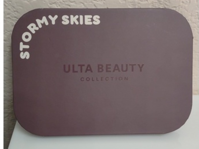 Ulta Beauty 12 Pan Eye Shadow Palette, Stormy Skies