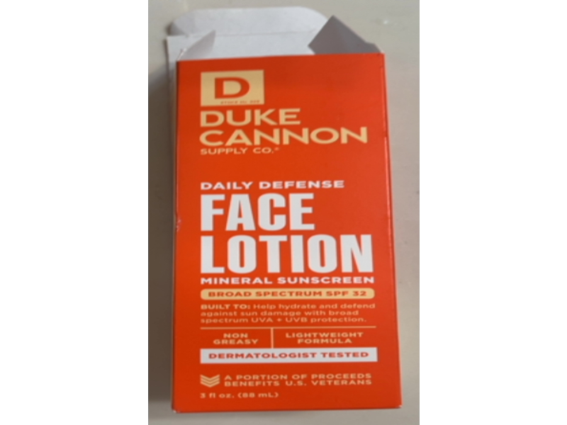 Duke Cannon Supply Co. Daily Defense Face Mineral Sunscreen Lotion, SPF 32, 3 fl oz/88 mL