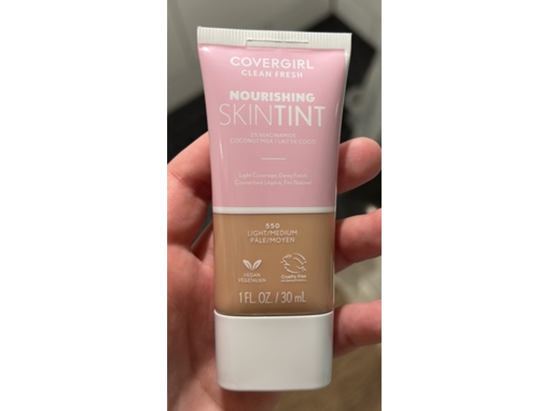 Covergirl Nourishing Skintint, 550 Light/Medium, 1 fl oz/30 mL