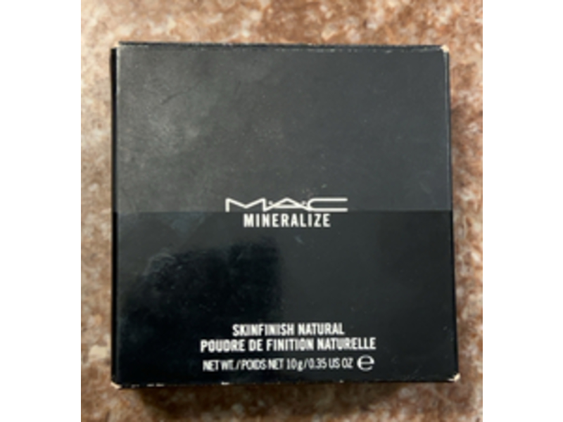 M.A.C Mineralize Skinfinish Natural Powder, Light, 0.35 oz/10 g