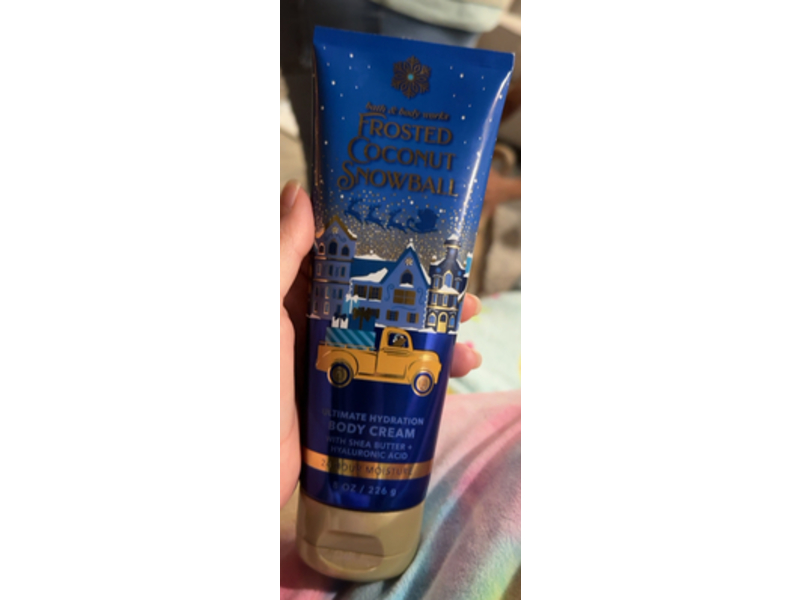 Bath & Body Works Frosted Coconut Snowball Ultimate Hydration Body Cream, Shea Butter + Hyaluronic Acid, 8 oz/226 g