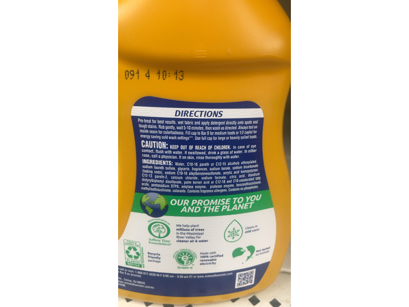 Arm & Hammer Plus OxiClean with Odor Blasters Liquid Laundry Detergent, Fresh Botanical, 25 Loads, 32.5 fl oz