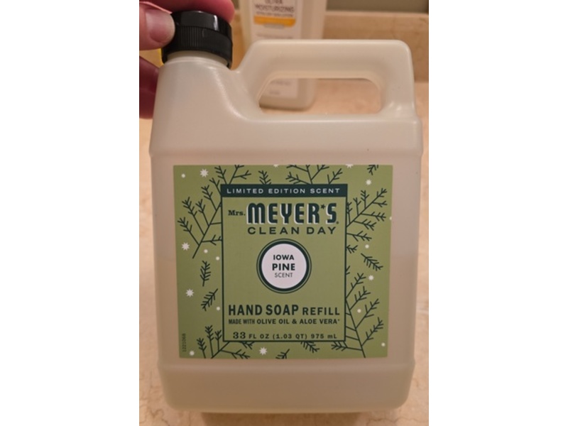 Mrs. Meyer's Clean Day Hand Soap Refill, Iowa Pine Scent, 33 fl oz/975 mL