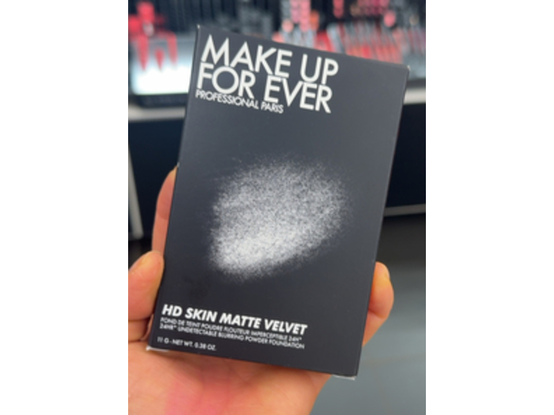 Make Up For Ever HD Skin Matte Velvet Undetectable Blurring Powder Foundation, 1N00 Alabaster, 0.38 oz/11 g
