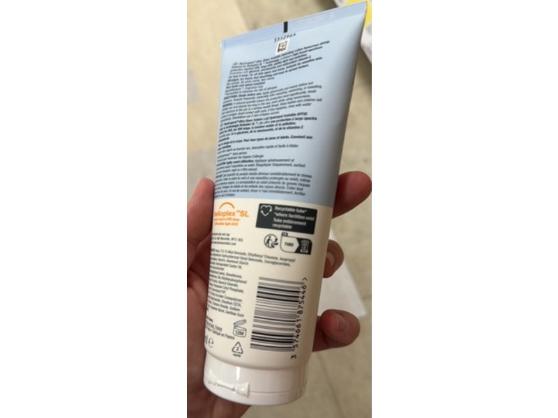 Neutrogena Ultra Sheer Invisible Lotion Sunscreen, SPF 50, 200 mL