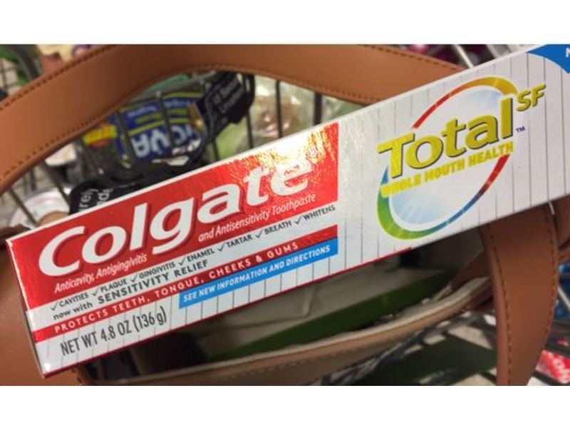 Colgate Total Sf Toothpaste, Clean Mint, Sensitivity Relief, 4.8 oz/136 g