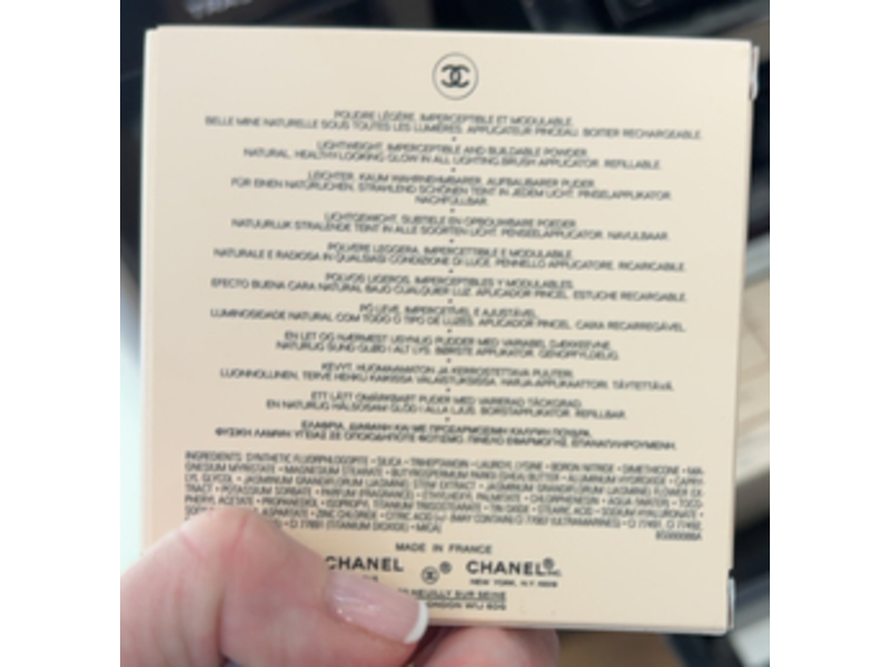 Chanel Les Beiges Healthy Glow Sheer Powder, B30, 0.42 oz/12 g