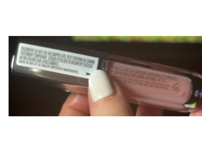 L’Oreal Paris Plump Ambition Hyaluron Lip Oil, Milky Nu 201, 0.16 fl oz/5.0 mL