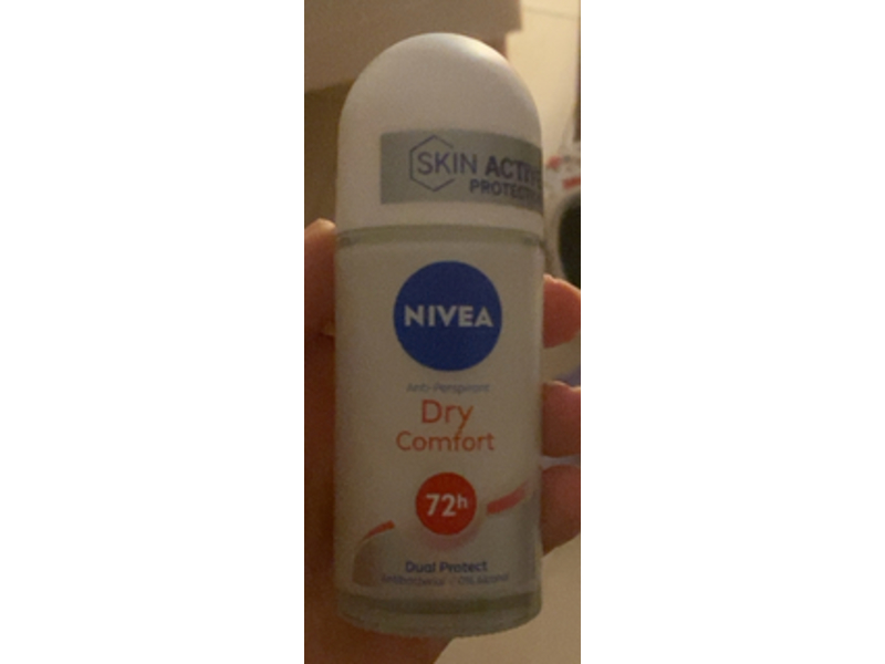Nivea Dry Comfort Roll-On Deodorant, 50 mL