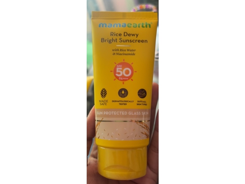 Mamaearth Rice Dewy Bright Sunscreen, SPF 50 PA++++, Rice Water & NIacinamide, 80 g