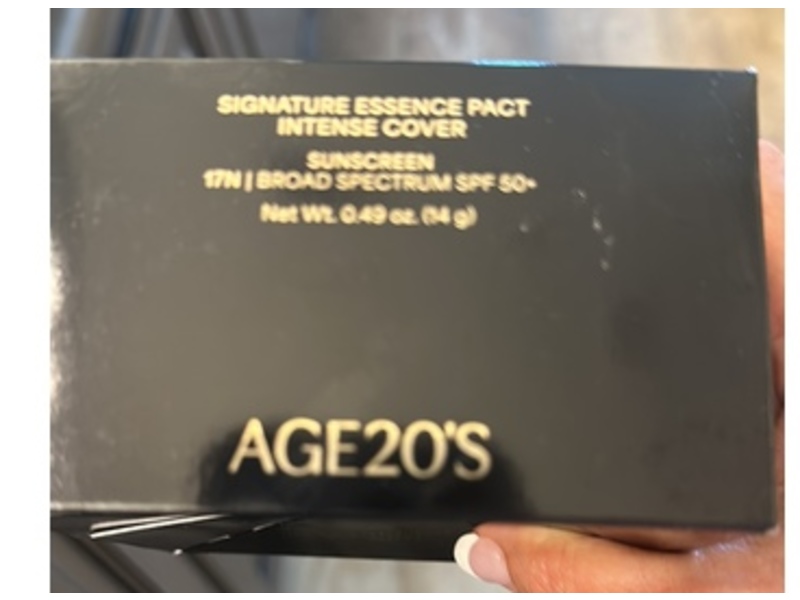 Age20's Signature Essence Sunscreen Cream Foundation, SPF 50+, 17N Ivory, 0.49 oz/14 g