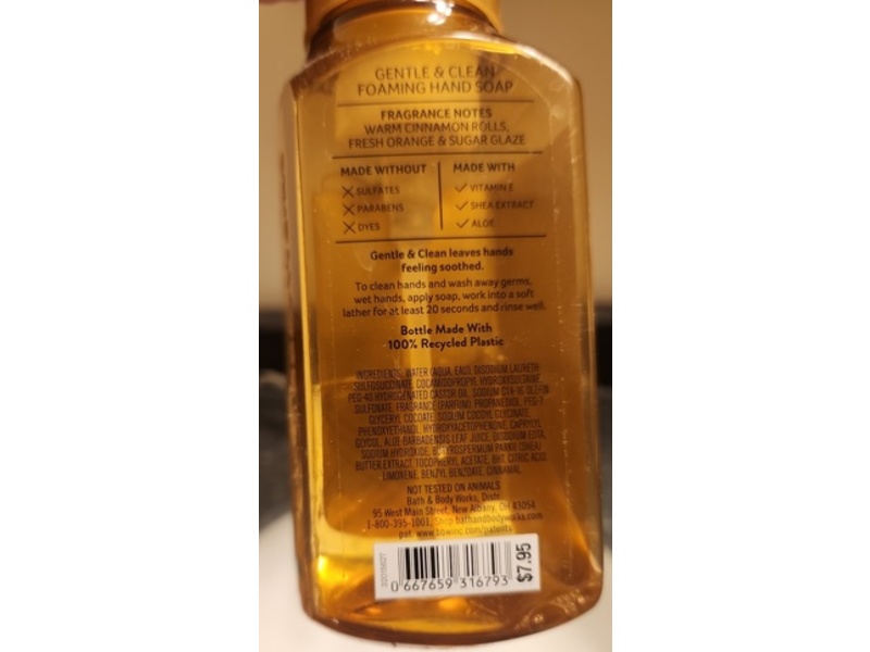 Bath & Body Works Gentle & Clean Foaming Hand Soap, Iced Cinnamon Rolls, 8.75 fl oz/259 mL