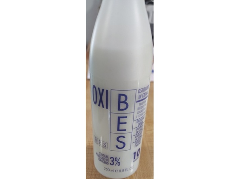 OxiBES 3% Dye & Bleaching Emulsion, 8.8 fl oz/250 mL