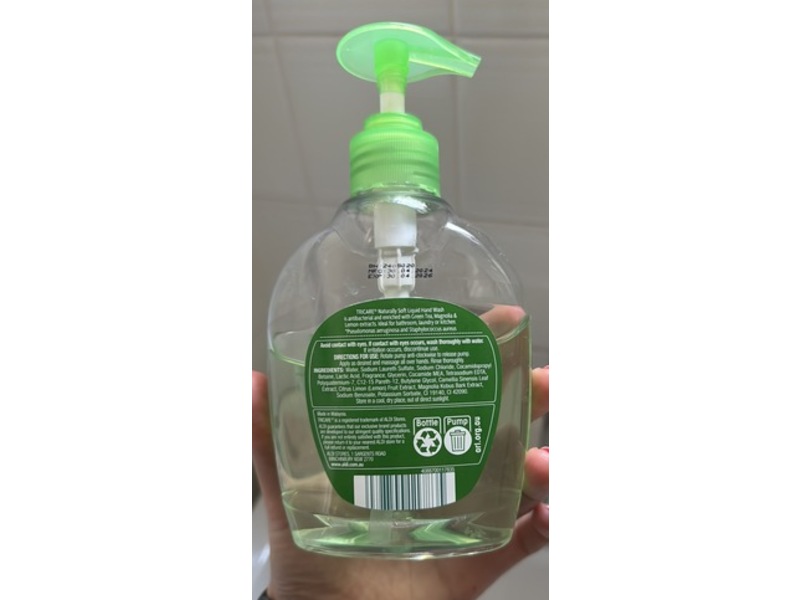 Tricare Green Tea Antibacterial Liquid Hand Wash, 250 mL
