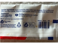 Colgate Fluoride Toothpaste, Baking Soda & Peroxide, Brisk Mint, 6.0 oz/170 g - thumbnail 3