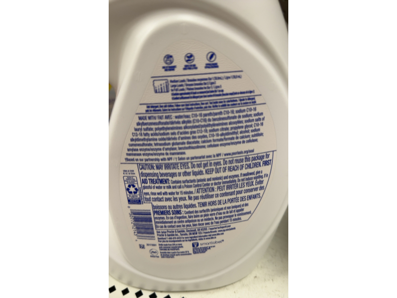 Tide Liquid Laundry Detergent, Free & Gentle, 64 loads, 84 fl oz/2.48 L